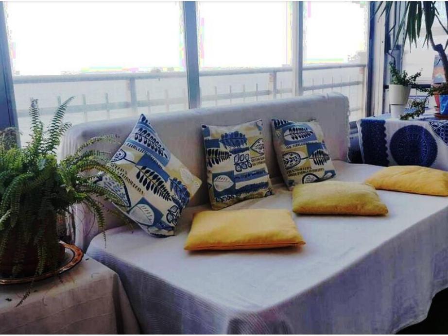 Blue Double Private Room At Front Beach - Habitacion Doble En La Playa 瓦伦西亚 外观 照片