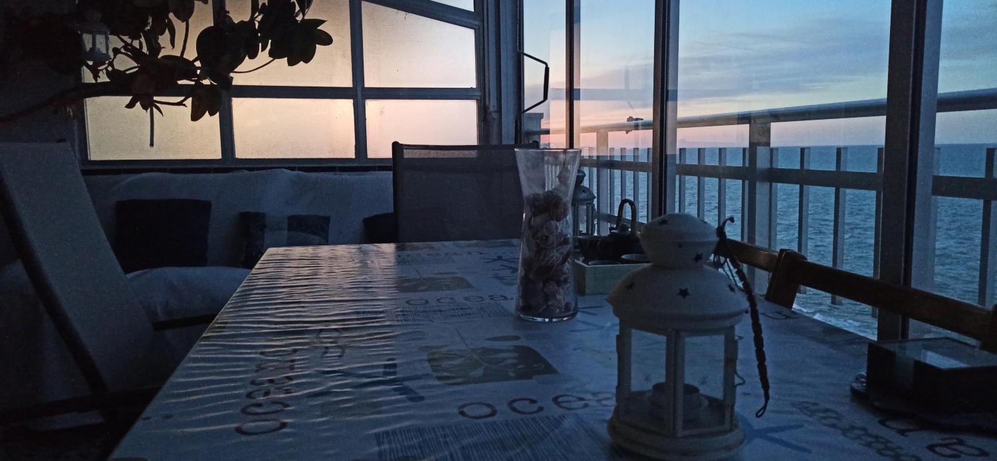 Blue Double Private Room At Front Beach - Habitacion Doble En La Playa 瓦伦西亚 外观 照片